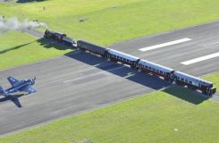 Аэропорт Гисборн в Новой Зеландии — место где взлётную полосу пересекает железная дорога